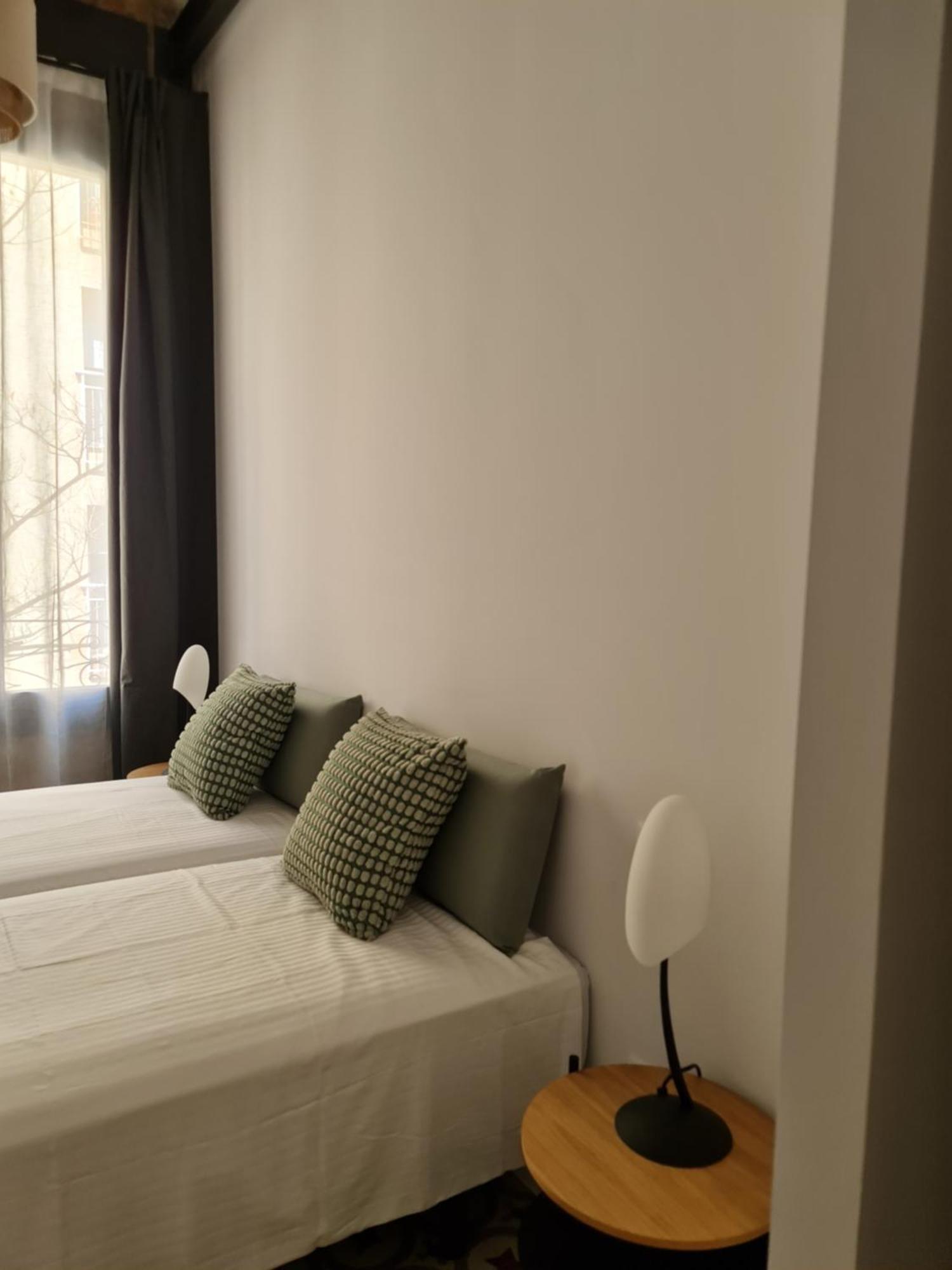 Poble Sec Charming Apartment バルセロナ エクステリア 写真